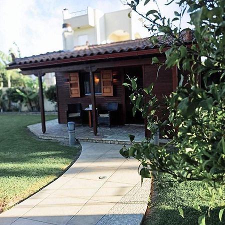 Ξύλινη Παραθαλάσσια Κατοικία Με Κήπο Αίγιο Εξωτερικό φωτογραφία