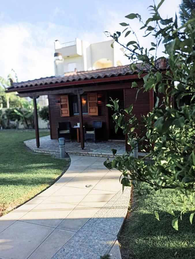 Ξύλινη Παραθαλάσσια Κατοικία Με Κήπο Αίγιο Εξωτερικό φωτογραφία
